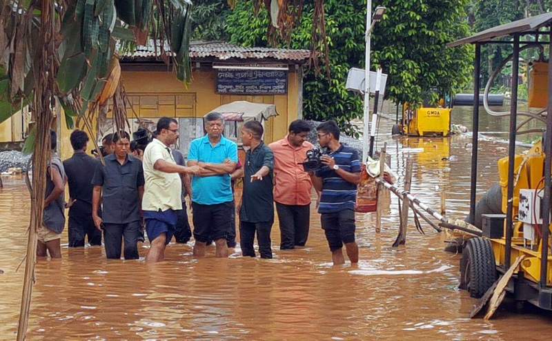 MLA Siddhartha Bhattacharya visiting flood hit area