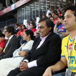Sachin Tendulkar, Mukesh Ambani, WB CM Mamata Bannerjee, Amitav Bachhan and others at Hero Indian Super League between Atletico de Kolkata and Mumbai City FC held at Kolkata on October 12.  Photo by: Saikat Das/ HISL/ SPORTZPICS 