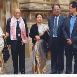 CM of Assam: Tarun Gogoi visit to Nehru Centre & Lord Swraj Paul on 26th June, 2013, London