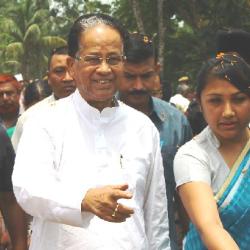 Gogoi laids foundation of hospital and road at Khumtai