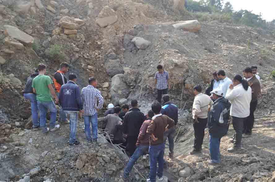 DSU and Veer Lachit Sena stopped works of Tunnel No 13A