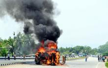 Mishap claims 3 at Raha, mob set ablaze vehicle