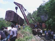  train derails