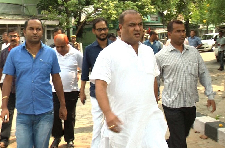 Himanta, 3 more offer to quit