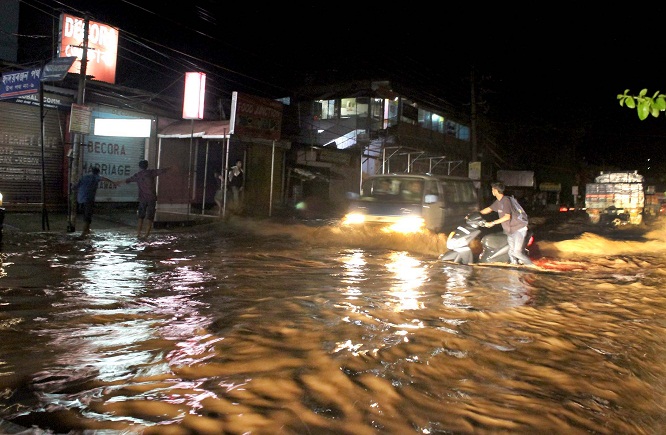 Massive waterlogging in Guwahati 