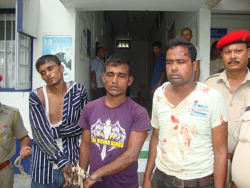 Car lifters captured in Roha