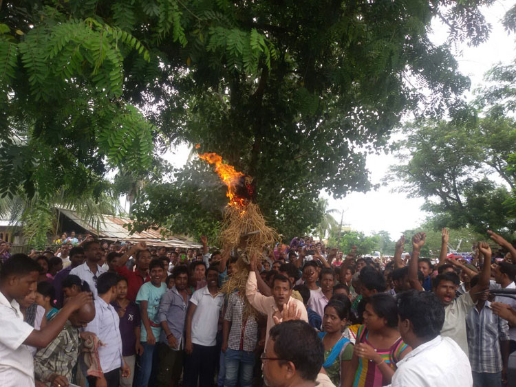 CM feels heat of boiling border