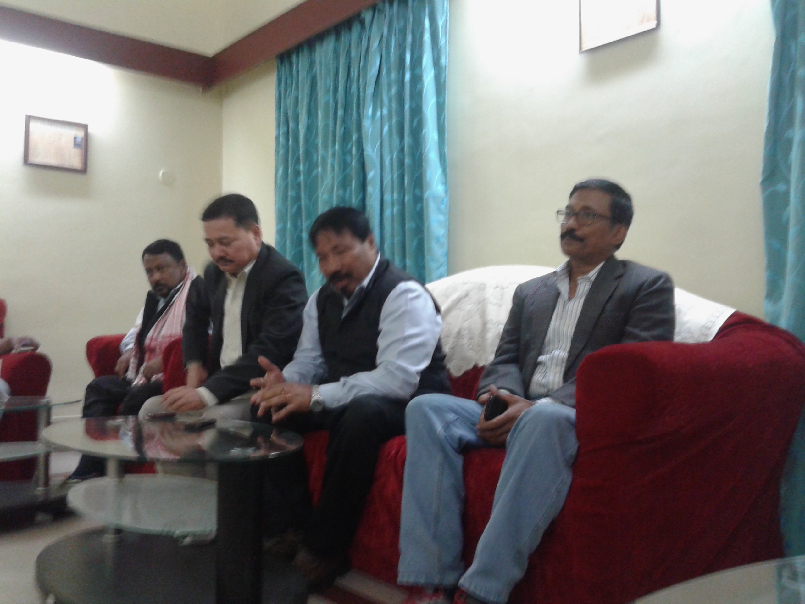 Poll bound AGP tenders apology