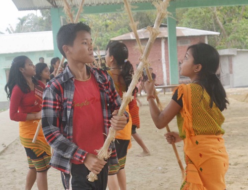 Workshop on Tiwa culture 
