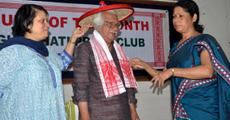 Adoor Gopalakrishnan interacts with scribes