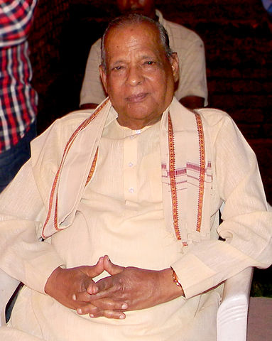 Former Governor dies