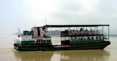 Ferry services come to halt 