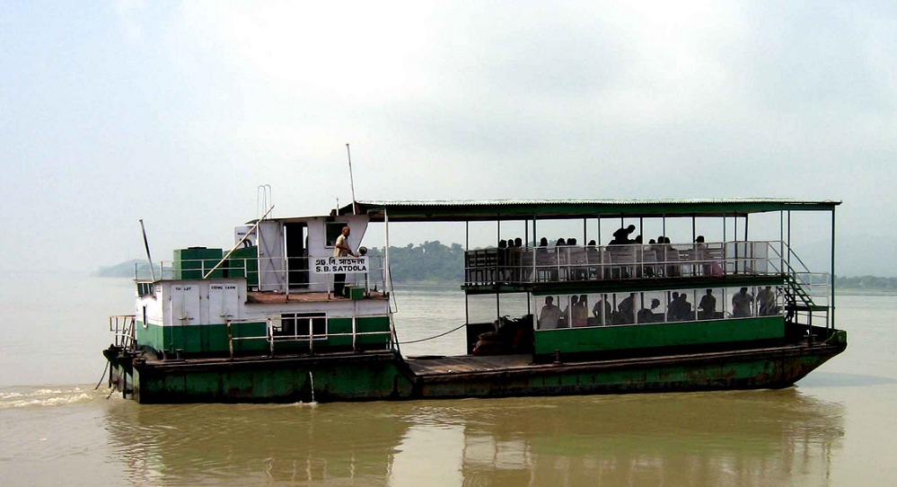 Ferry services come to halt 