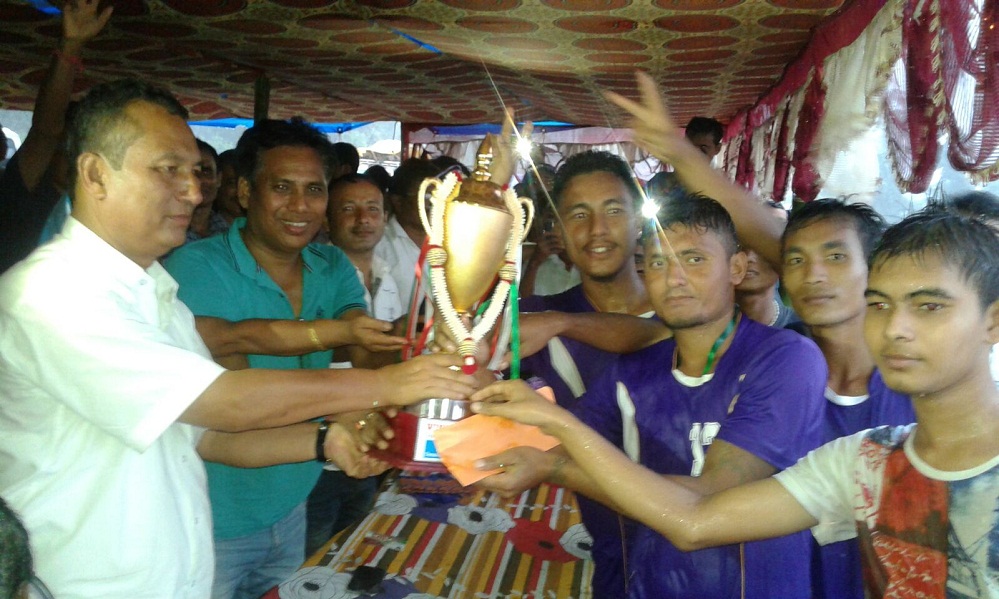Patgaon Avalence club lifted trophy