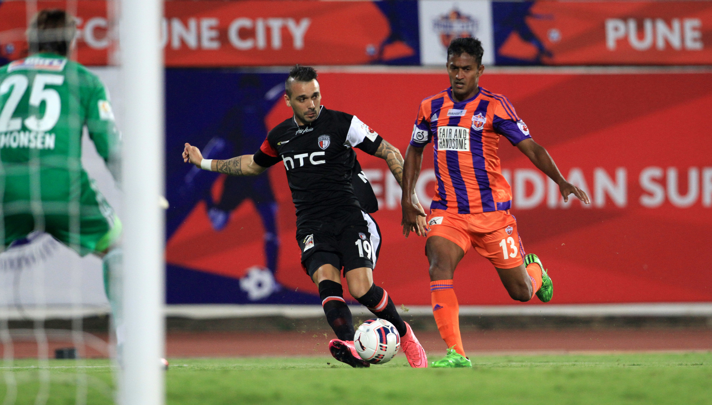 ISL: NE United help Pune FC!