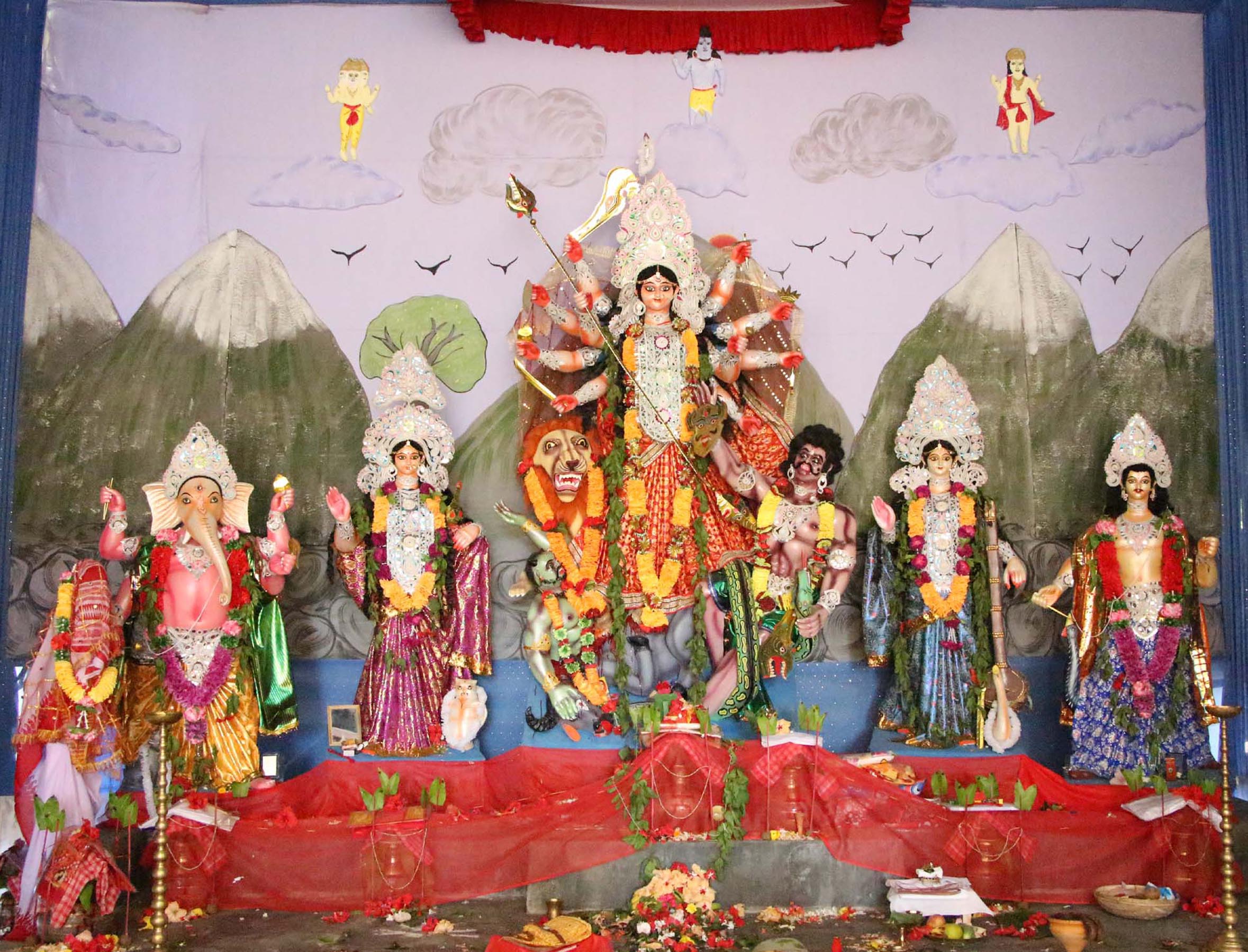Divine strength against violence 