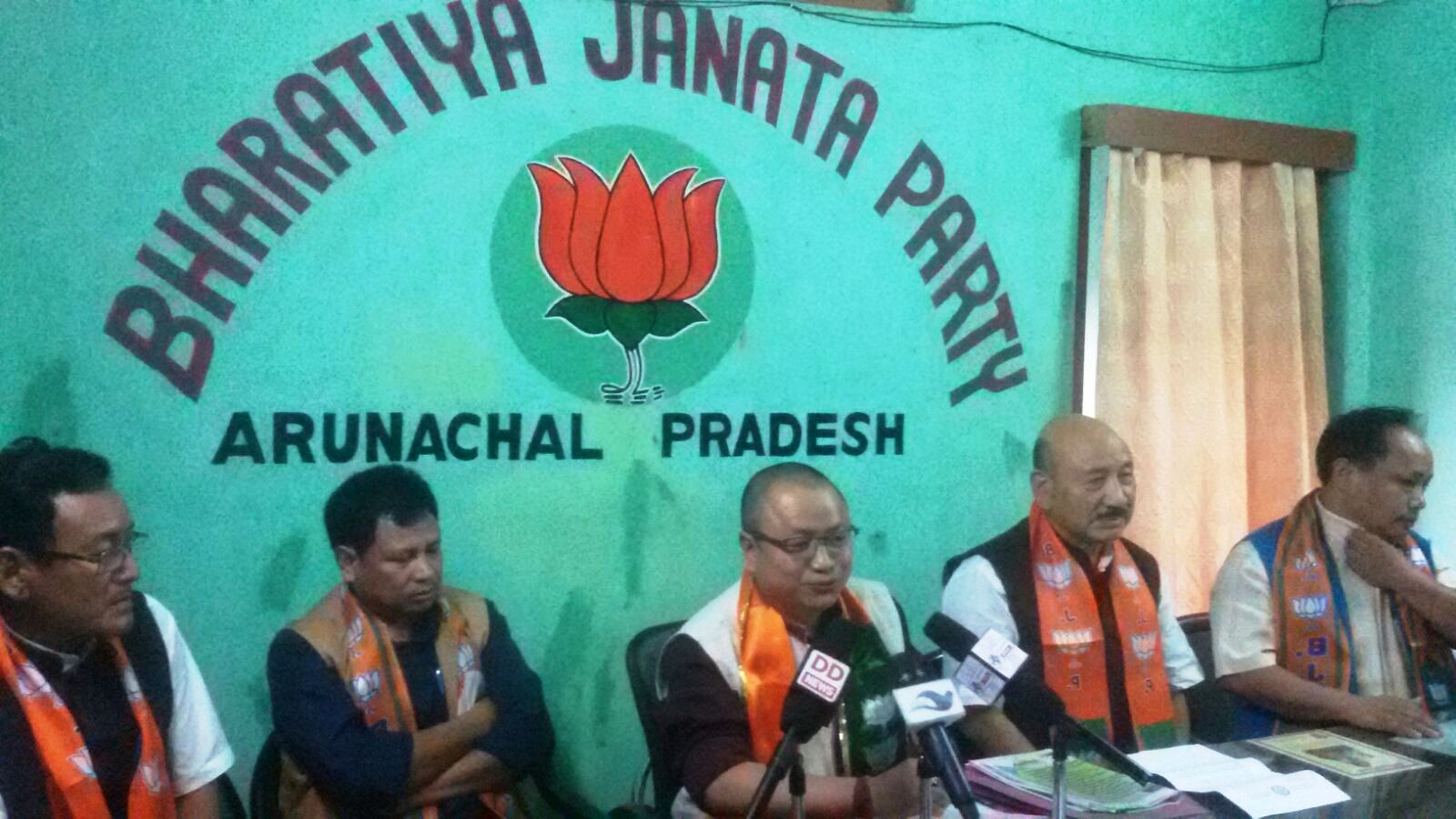 Arunachal BJP demands apology from Narayansami