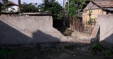 Jumbos ransack walls at Tangla