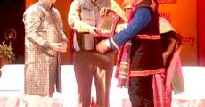 Award for Delong Padung 
