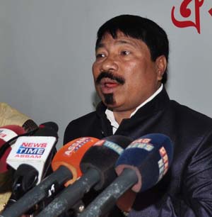 AGP forges poll pact with BJP, happy with 20 seats   