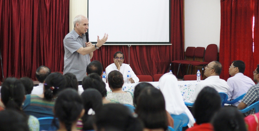 Fight globalization of indifference with service: Basanes 