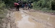 7 villages in Phungyar repair road amid govt apathy