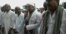 Hagrama offers namaj at Hauriapet Idgah ground