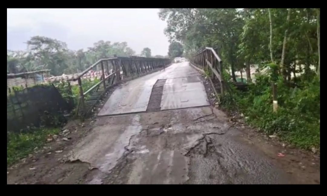 Unsafe Disang Bridge in Sivasagar Raises Safety Concerns, Commuters Seek Urgent Replacement