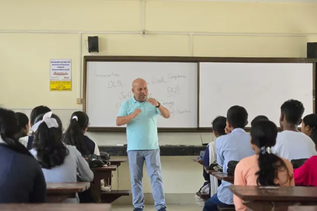 Skill fest empowers students in Sualkuchi with communication and career guidance