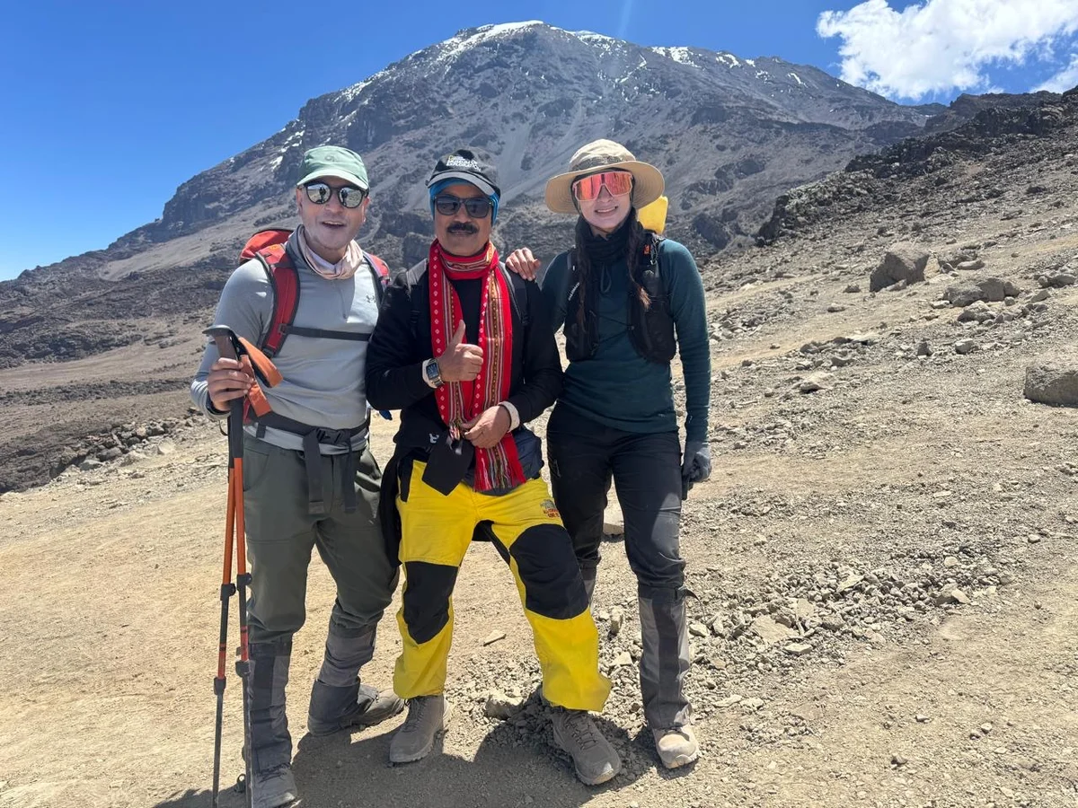 Journalist Pranay Bordoloi Summits Mount Kilimanjaro on Independence Day — photo 1
