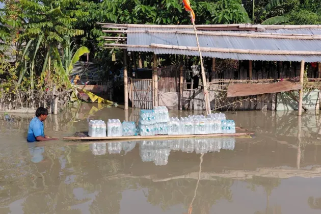 Humanitarian Workers Stand Up for People in Need