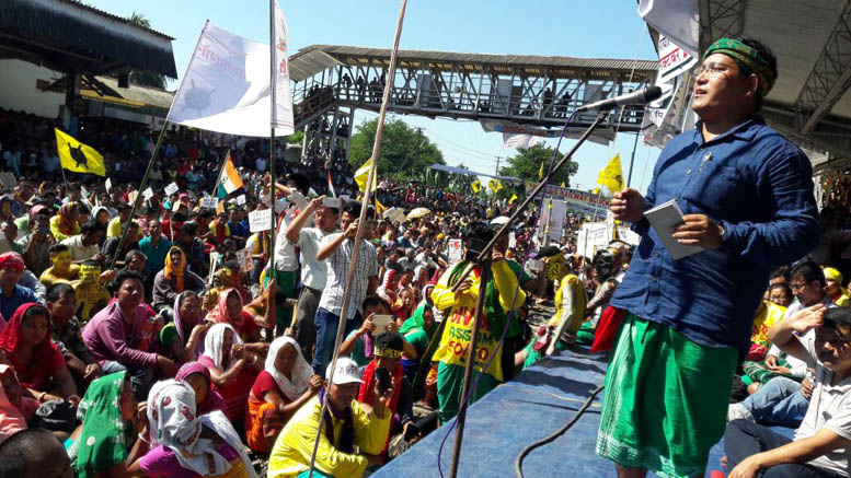 Railway blockade disrupted services