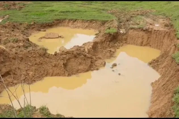 Illegal earth excavation alleged along Namti River in Nazira
