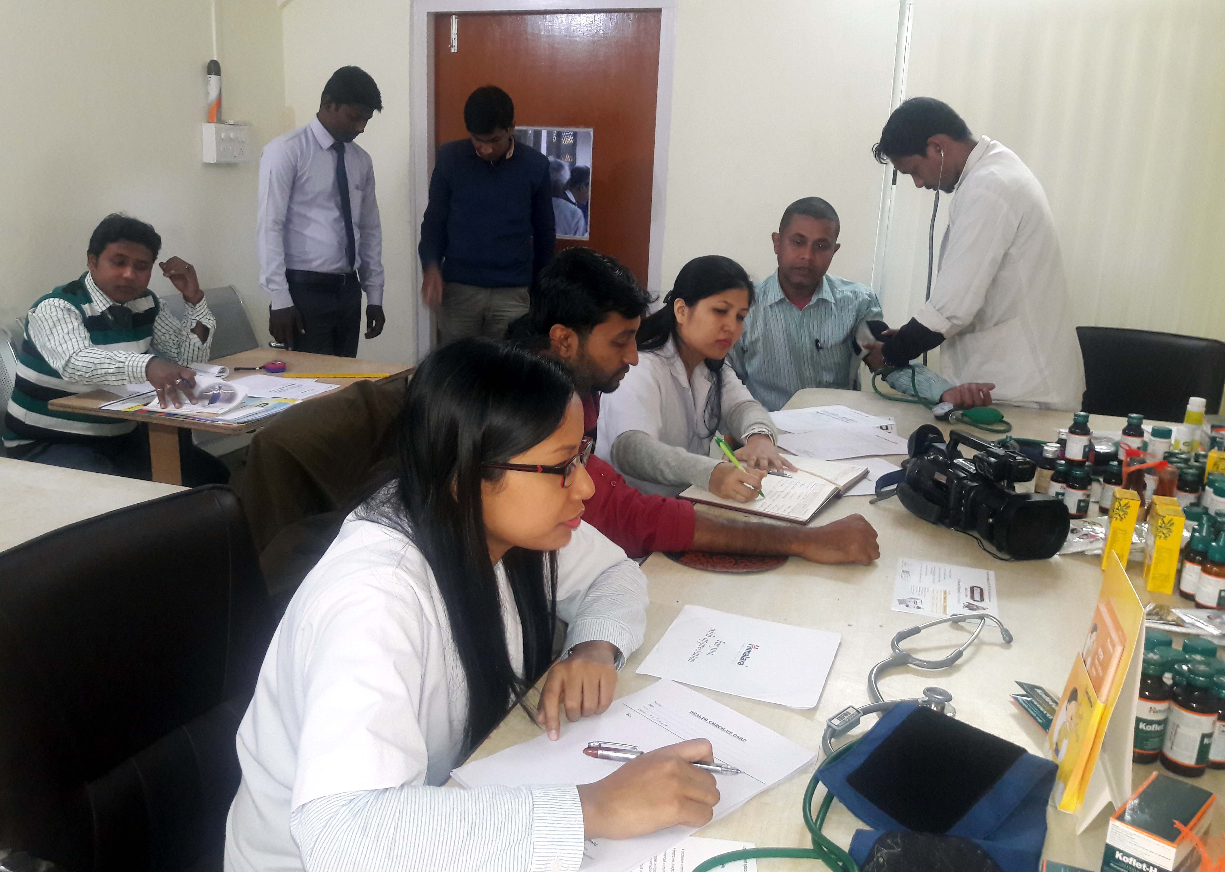 Ayurvedic doctors conduct media clinic