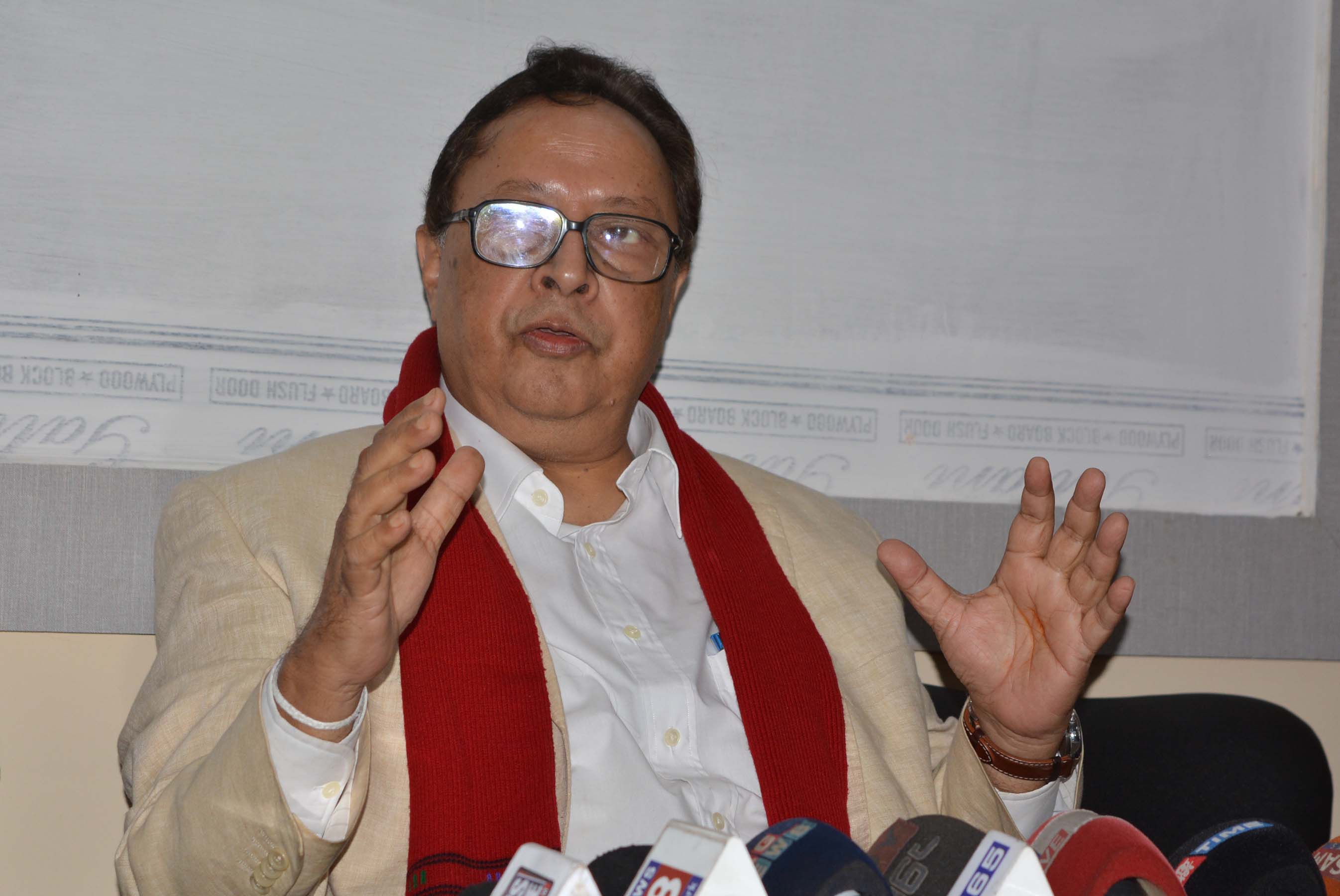 Sahitya Sabha Prez quits