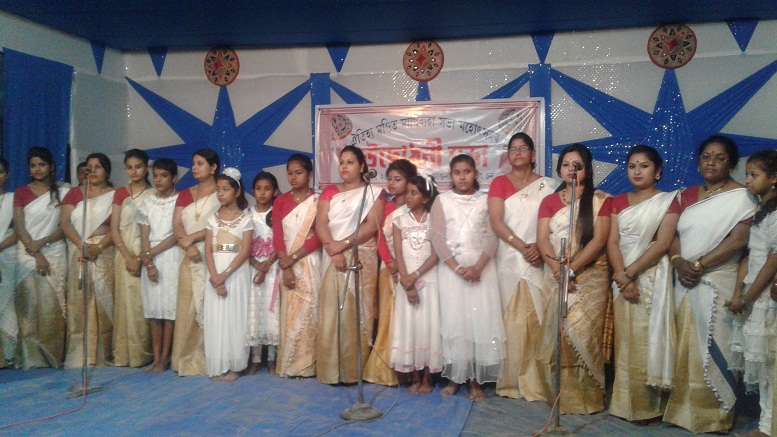 Thousands throng in Makhibaha Sabha Mahotsav