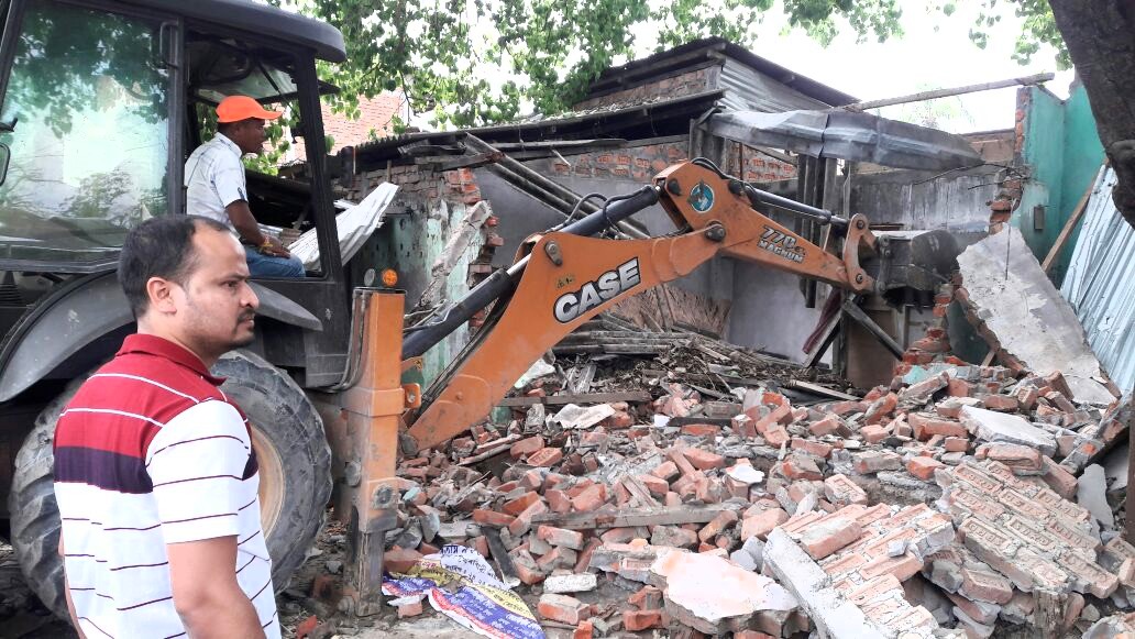 Illegal constructions evicted at Khoirabari 