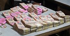 Top officer caught on bribery charges