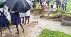 Marginal let-up in flood