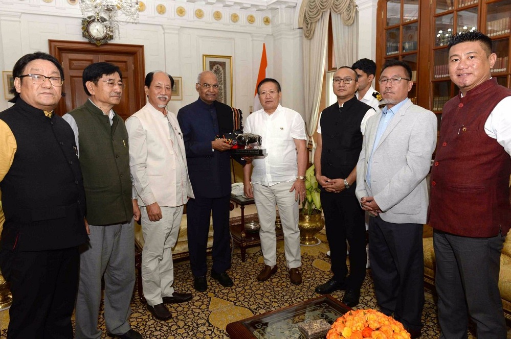 Zeliang meets Prez, wants Naga issue settlement