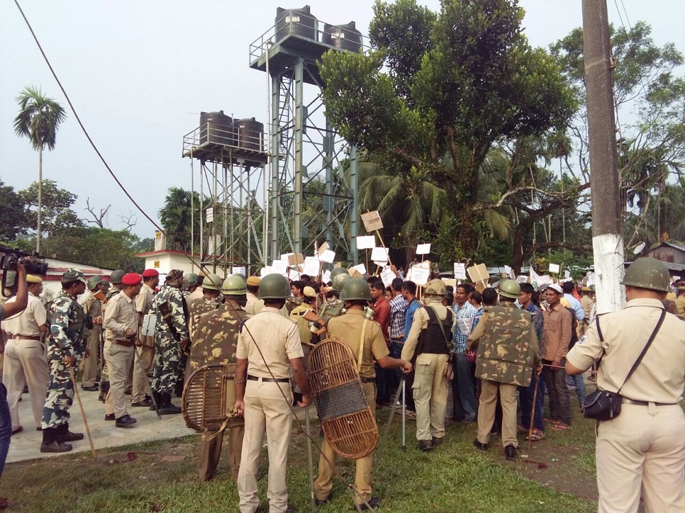 42 injured hospitalised after lathi-charge in Salakati
