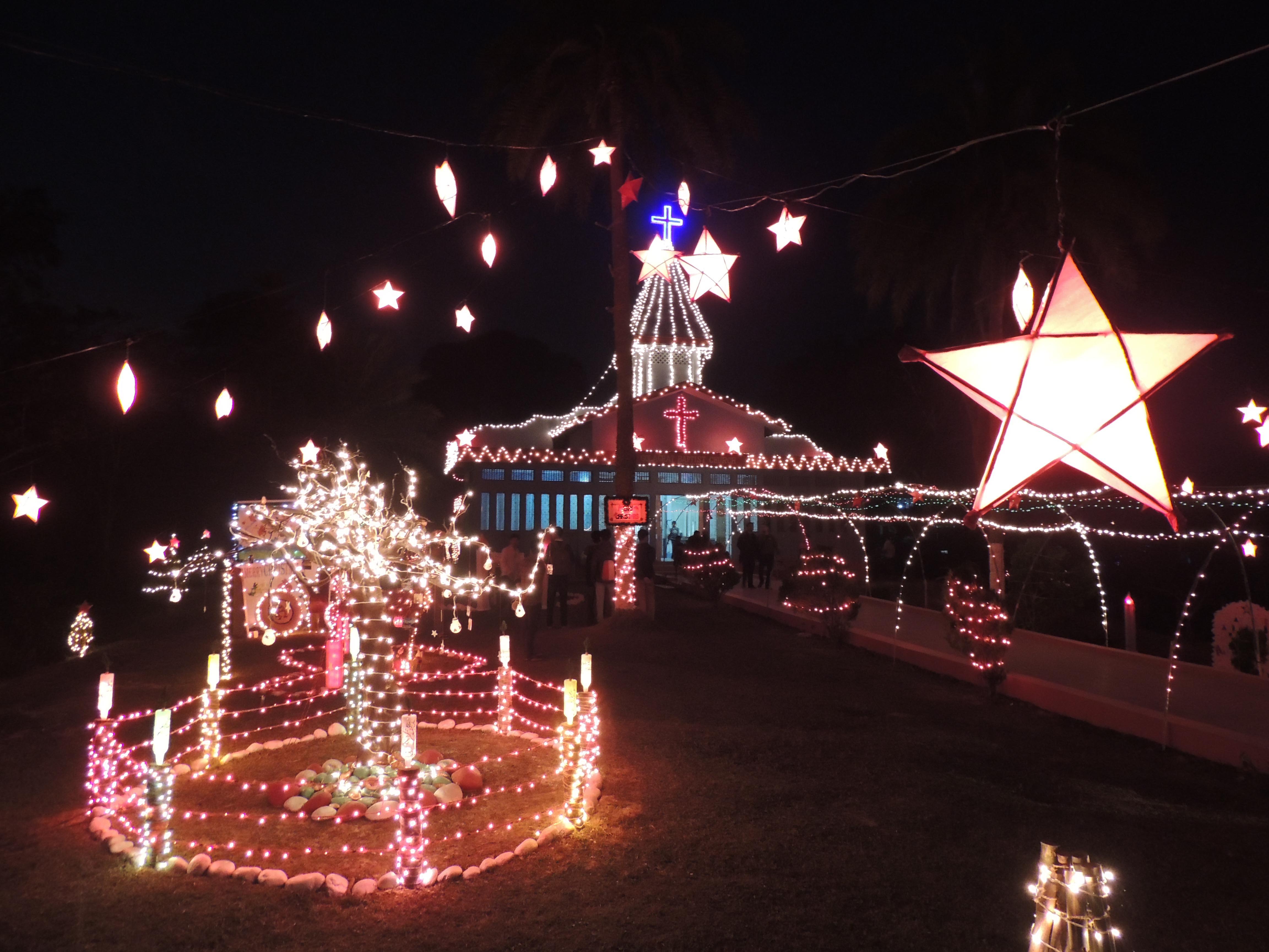 Jingle bells, carols dominate Christmas eve