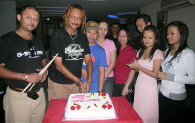 Ã¢â‚¬Å“FriendsÃ¢â‚¬Â to organize John LennonÃ¢â‚¬â„¢s 68th Birth Anniversary