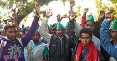 Adivashis protest for ST status