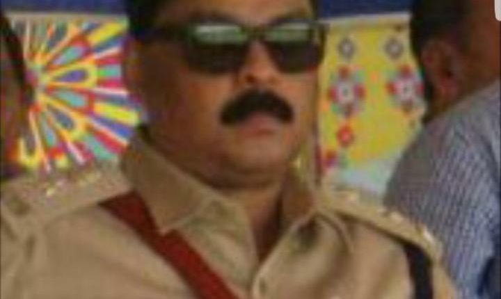 Senior police officer absconding