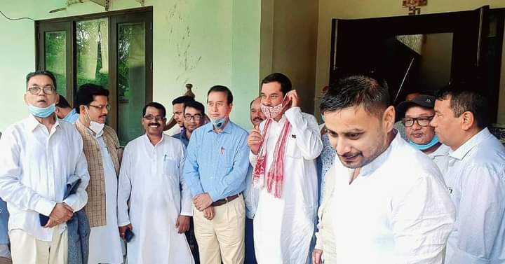 Cong gears up for polls focussing tea community 