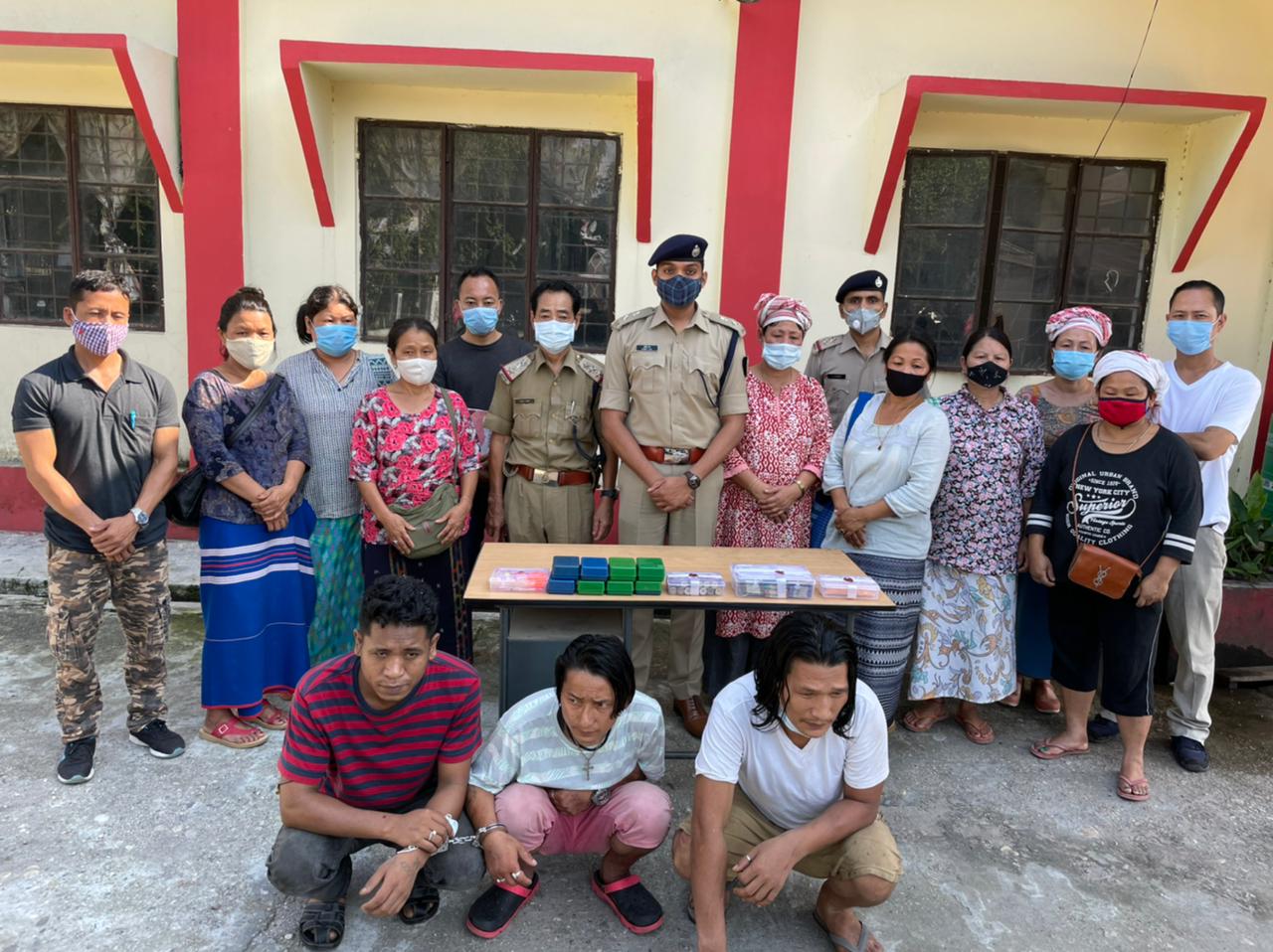 Police seizes huge quantities of drugs with the arrest of 3 peddlers
