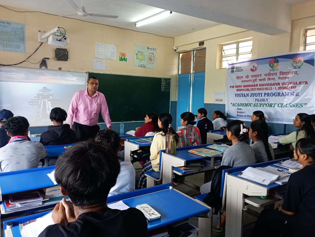 Vigyan Jyoti Program Inspires Students in Mawphlang