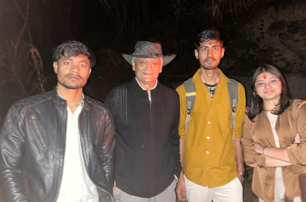 Students Join Darjeeling Tea Legend for Rare Plucking Ritual