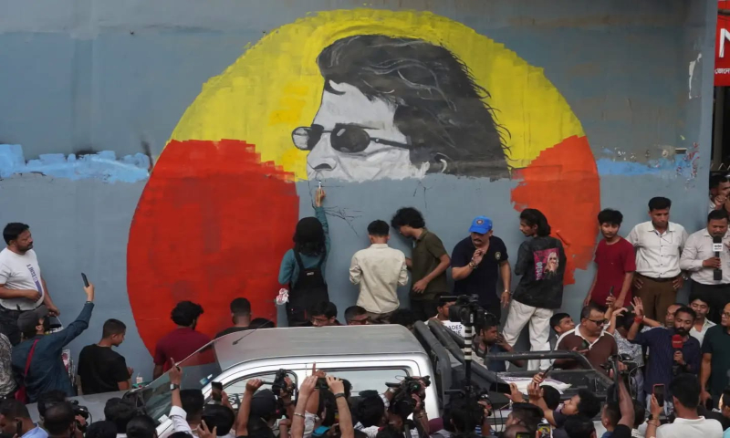 Artist Repaints Zubeen Garg Mural at Ganeshguri Amid Growing Controversy